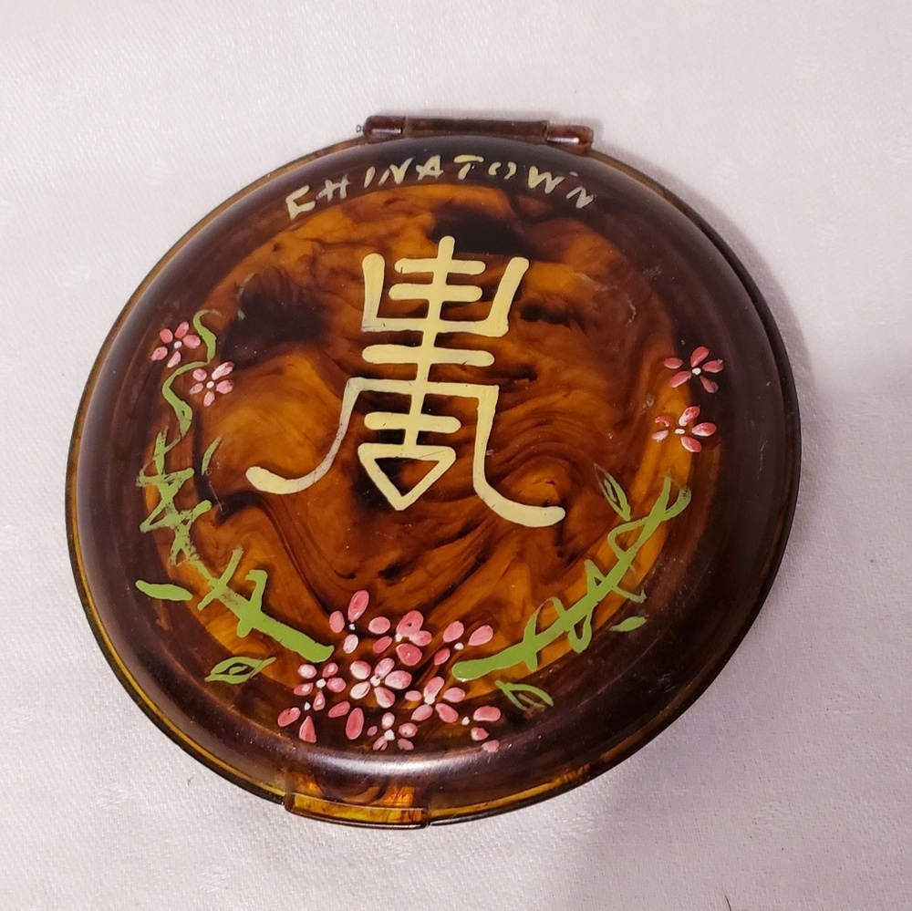 Vintage Mid-century Mod Large Powder Compact